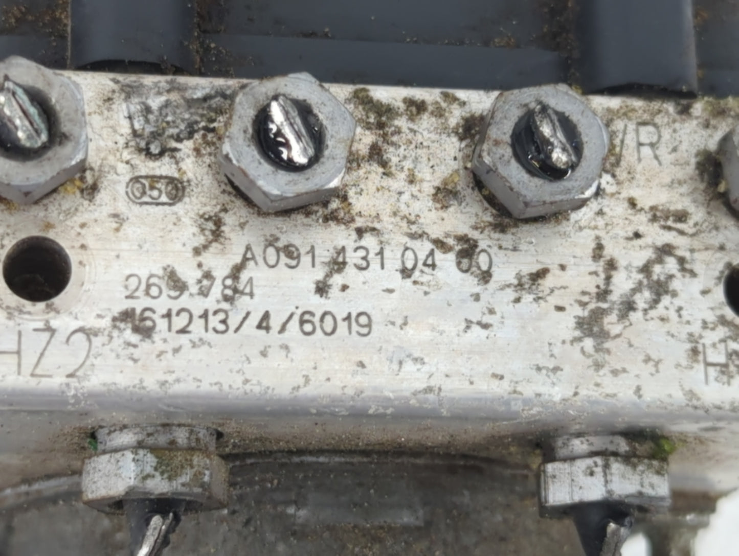 2017-2019 Infiniti Qx30 ABS Pump Control Module Replacement P/N:269784 A091 431 04 00 Fits Fits 2017 2018 2019 OEM Used Auto
