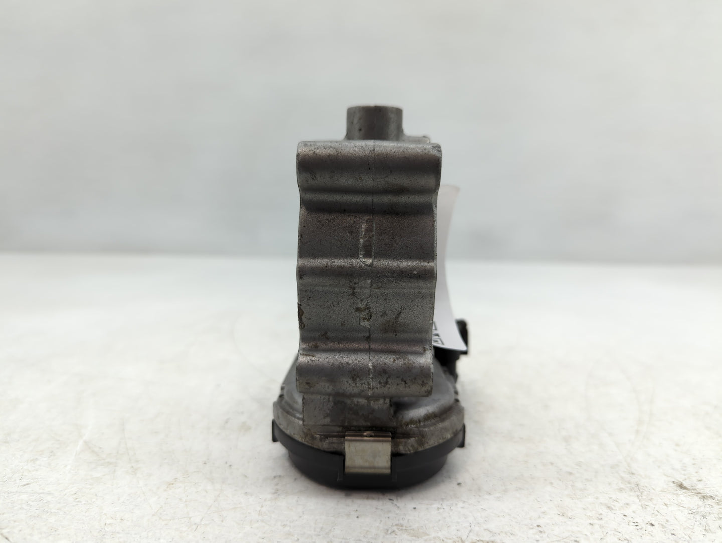 2017-2019 Infiniti Qx30 Throttle Body P/N:0 280 750 541 A 270 141 00 25 Fits Fits 2016 2017 2018 2019 OEM Used Auto Parts - 