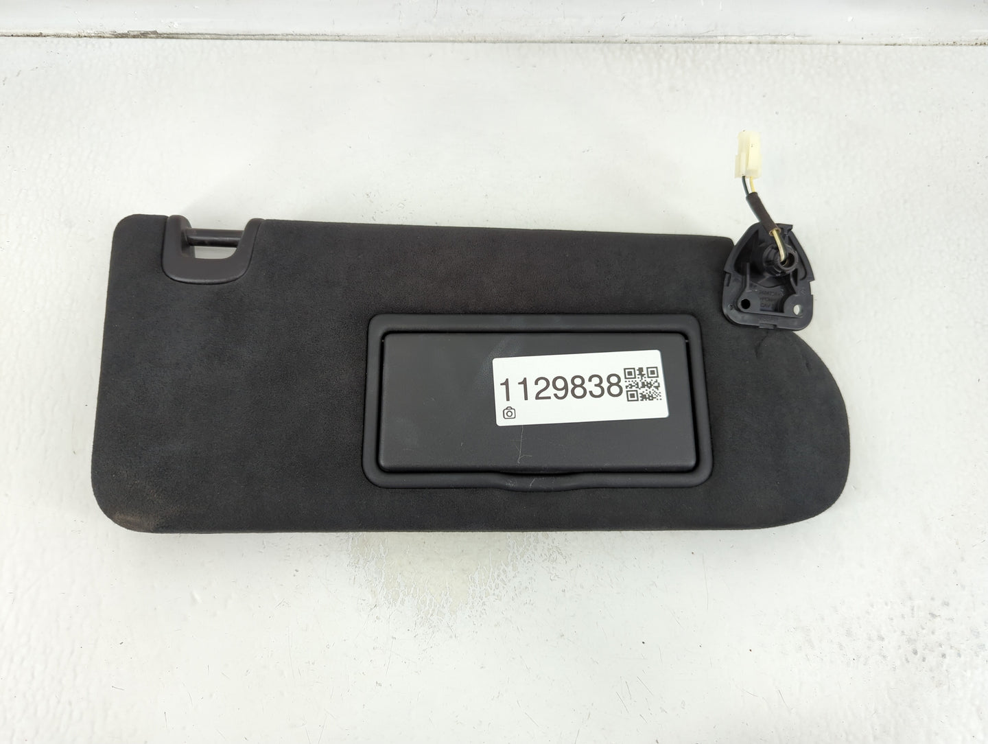 2019-2020 Infiniti Qx50 Sun Visor Shade Replacement Passenger Right Mirror Fits Fits 2019 2020 OEM Used Auto Parts - Oemused