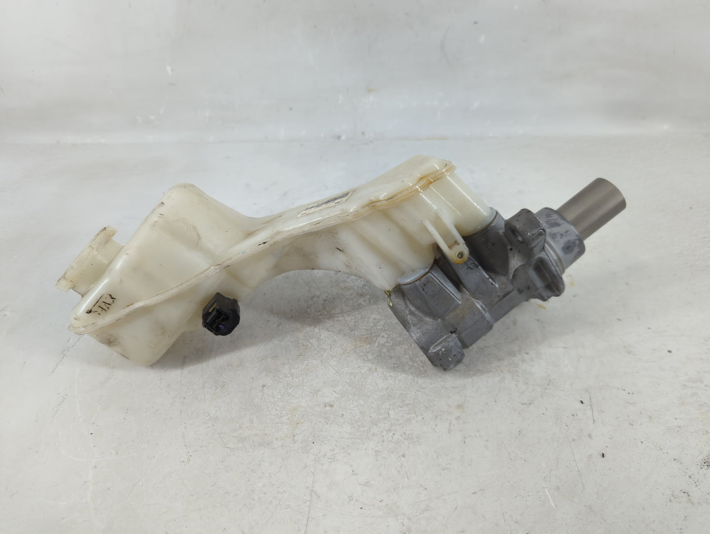 2019-2020 Infiniti Qx50 Brake Master Cylinder 1207002 - Oemusedautoparts1.com