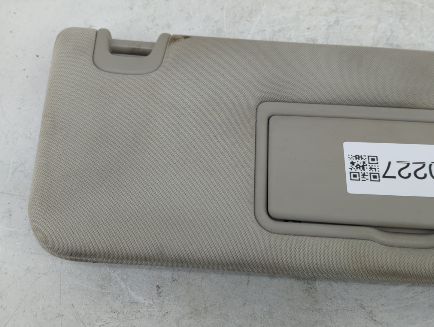 2019-2020 Infiniti Qx50 Sun Visor Shade Replacement Passenger Right Mirror Fits Fits 2019 2020 OEM Used Auto Parts - Oemused