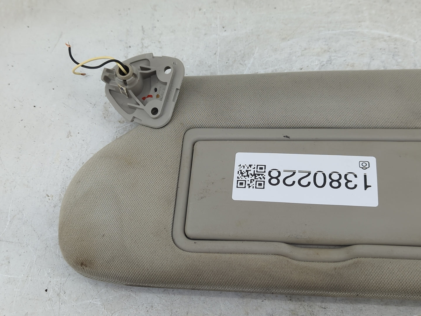 2019-2020 Infiniti Qx50 Sun Visor Shade Replacement Driver Left Mirror Fits Fits 2019 2020 OEM Used Auto Parts - Oemusedauto