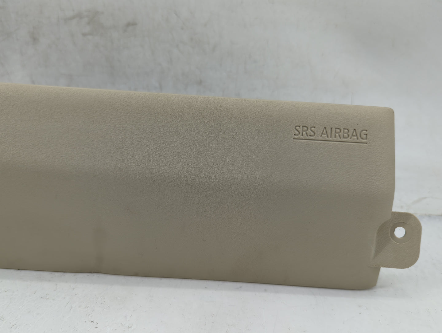 2019-2020 Infiniti Qx50 Air Bag Passenger Right Knee OEM P/N:985R1-5NR8A Fits Fits 2019 2020 OEM Used Auto Parts - Oemusedau