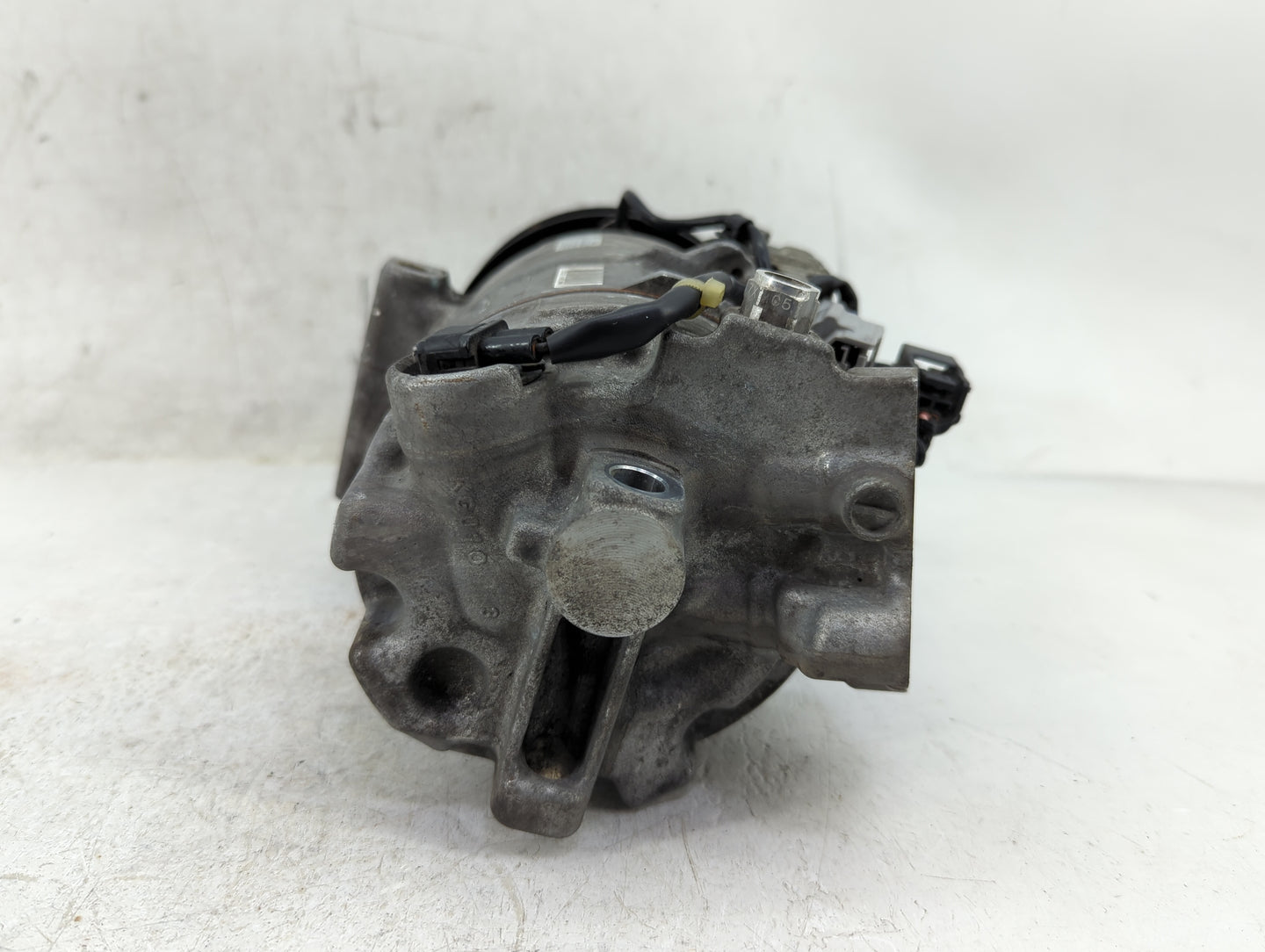 2019-2020 Infiniti Qx50 Air Conditioning A/c Ac Compressor Oem - Oemusedautoparts1.com