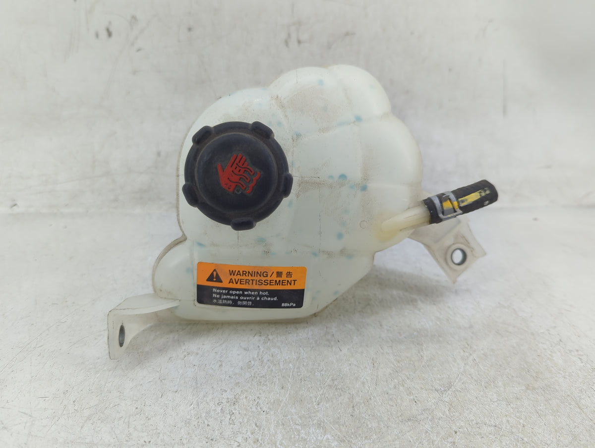 2019-2020 Infiniti Qx50 Radiator Coolant Overflow Expansion Tank Bottle - Oemusedautoparts1.com