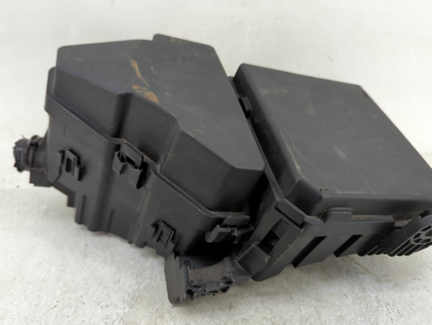 2019-2020 Infiniti Qx50 Fusebox Fuse Box Panel Relay Module Fits Fits 2019 2020 OEM Used Auto Parts - Oemusedautoparts1.com