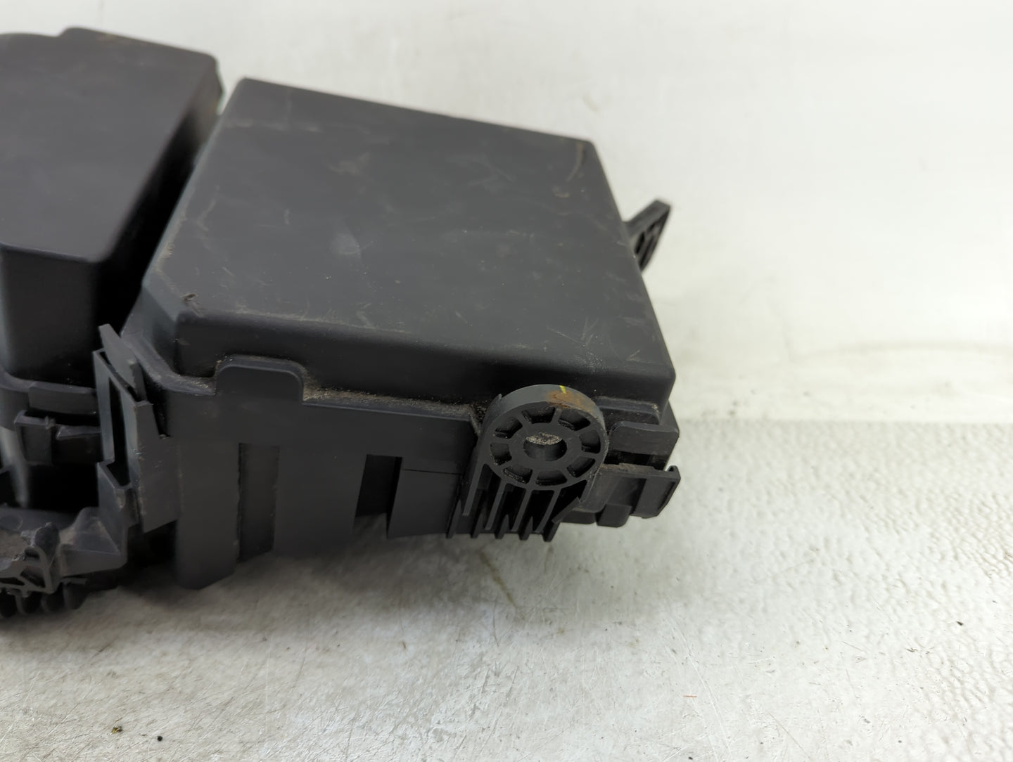 2019-2020 Infiniti Qx50 Fusebox Fuse Box Panel Relay Module Fits Fits 2019 2020 OEM Used Auto Parts - Oemusedautoparts1.com