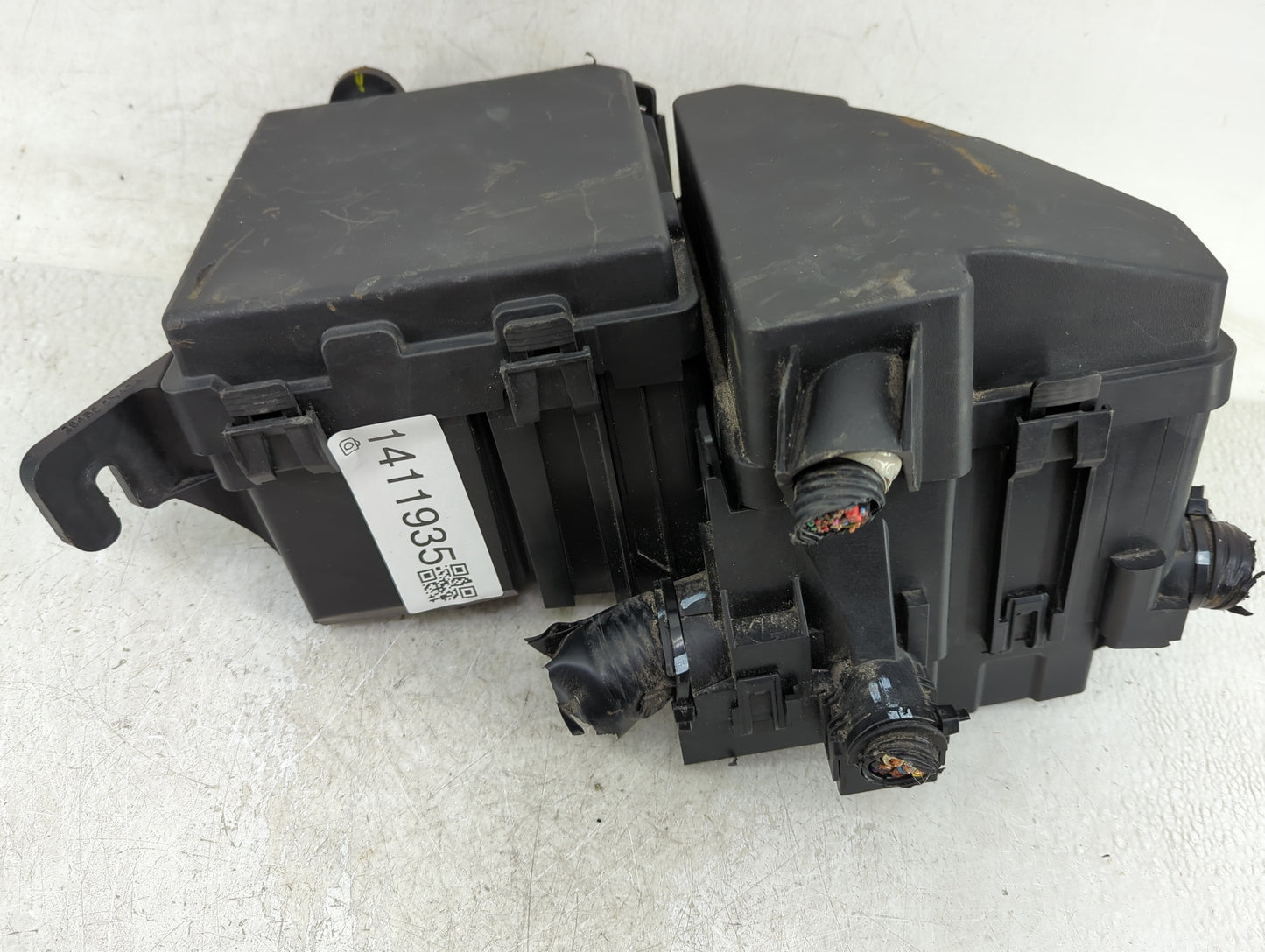 2019-2020 Infiniti Qx50 Fusebox Fuse Box Panel Relay Module Fits Fits 2019 2020 OEM Used Auto Parts - Oemusedautoparts1.com