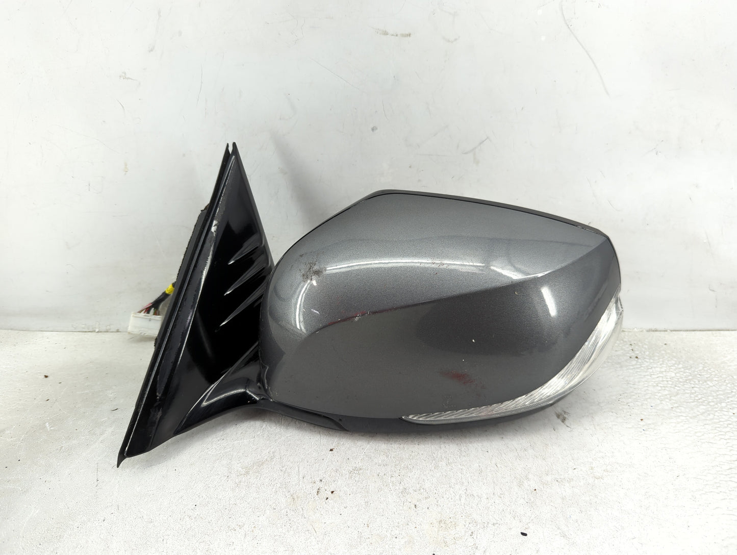 2019-2020 Infiniti Qx50 Driver Side View Mirror - Left Door Mirror OEM Used - Oemusedautoparts1.com