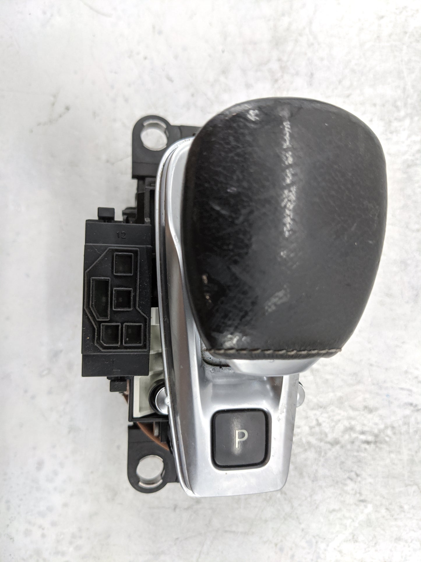 2019 Infiniti Qx50 Floor Console Assembly Shifter 1478704 - Oemusedautoparts1.com