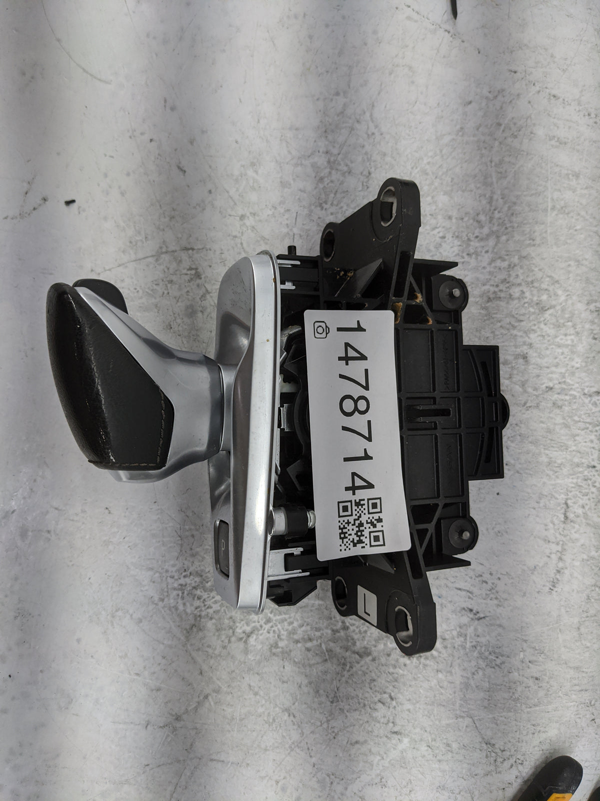 2019 Infiniti Qx50 Floor Console Assembly Shifter 1478714 - Oemusedautoparts1.com