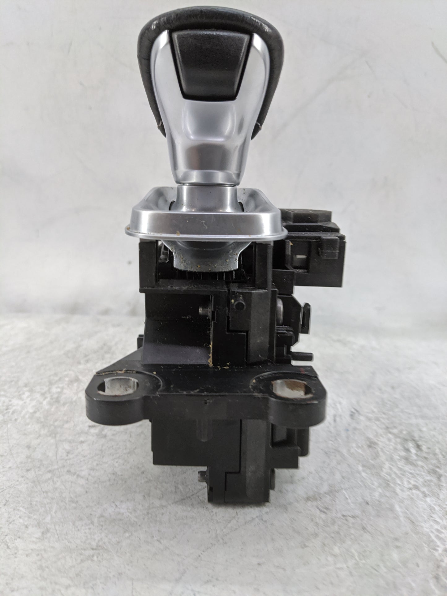 2019 Infiniti Qx50 Floor Console Assembly Shifter - Oemusedautoparts1.com