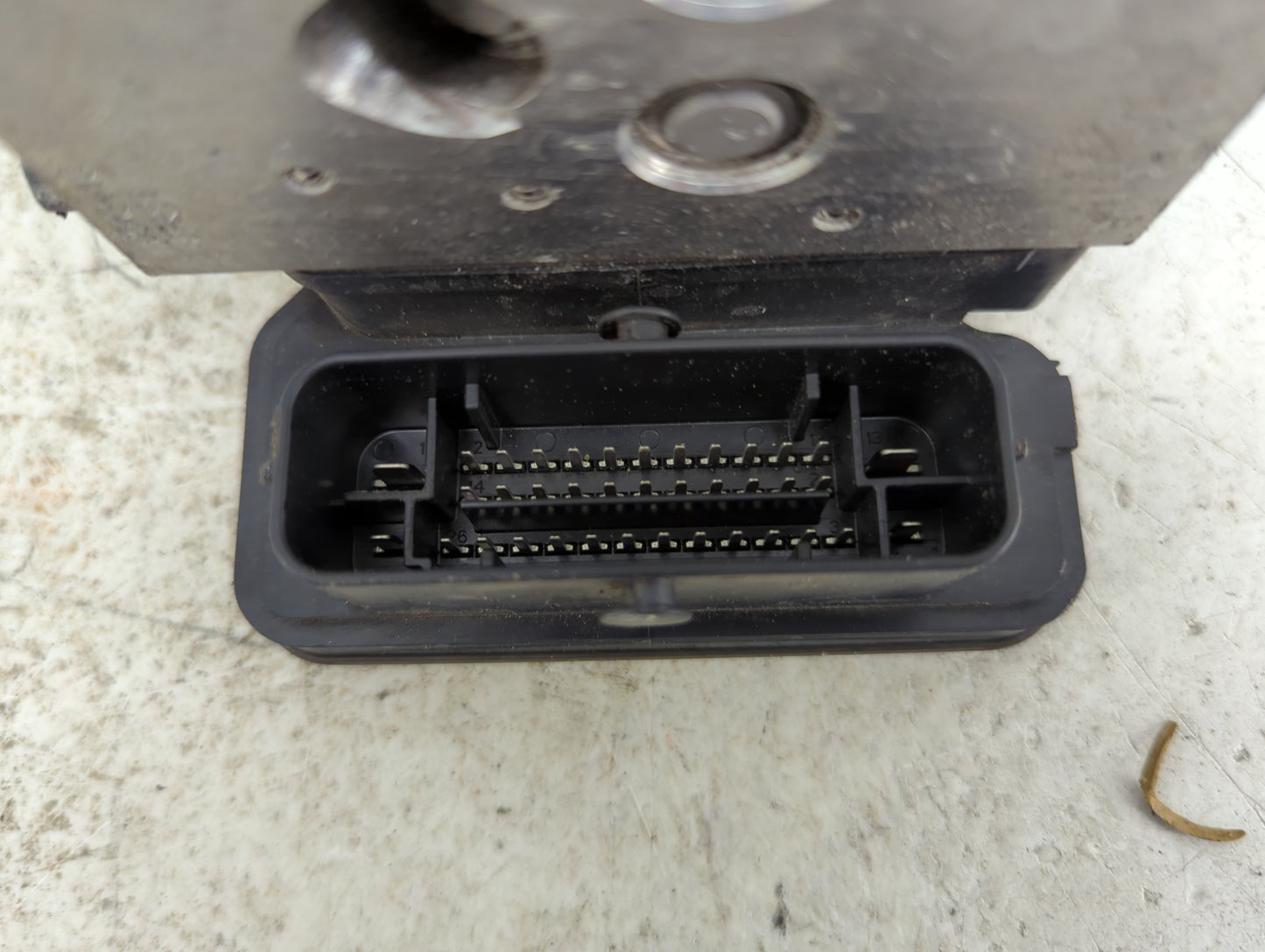 2019-2020 Infiniti Qx50 ABS Pump Control Module Replacement Fits Fits 2019 2020 OEM Used Auto Parts - Oemusedautoparts1.com