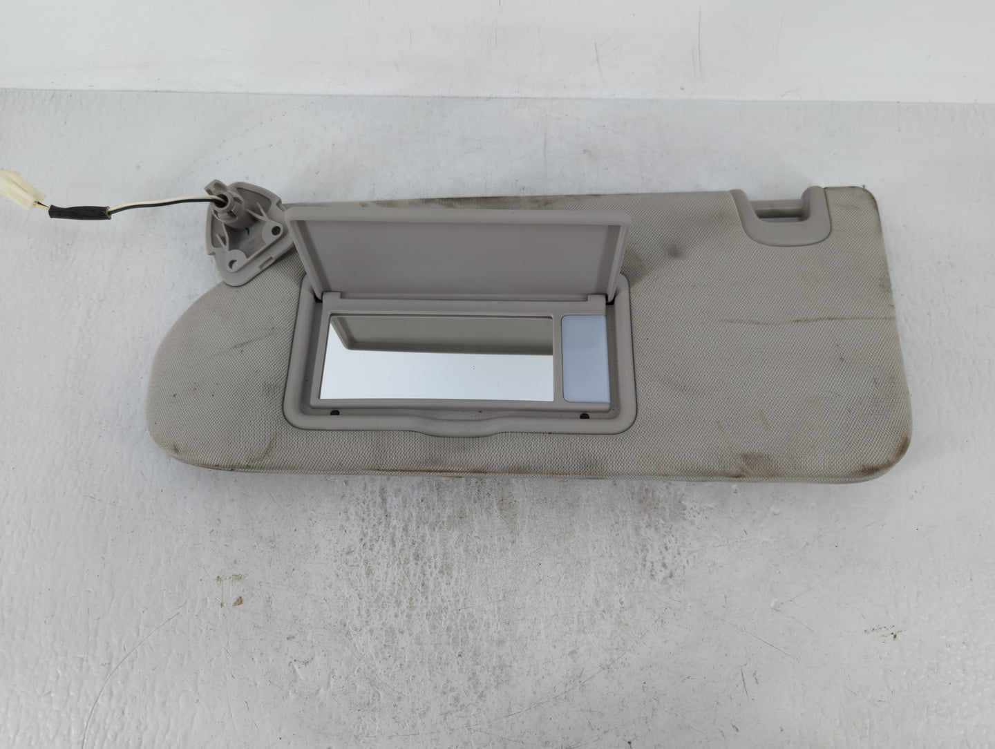 2019-2020 Infiniti Qx50 Sun Visor Shade Replacement Driver Left Mirror Fits Fits 2019 2020 OEM Used Auto Parts - Oemusedauto