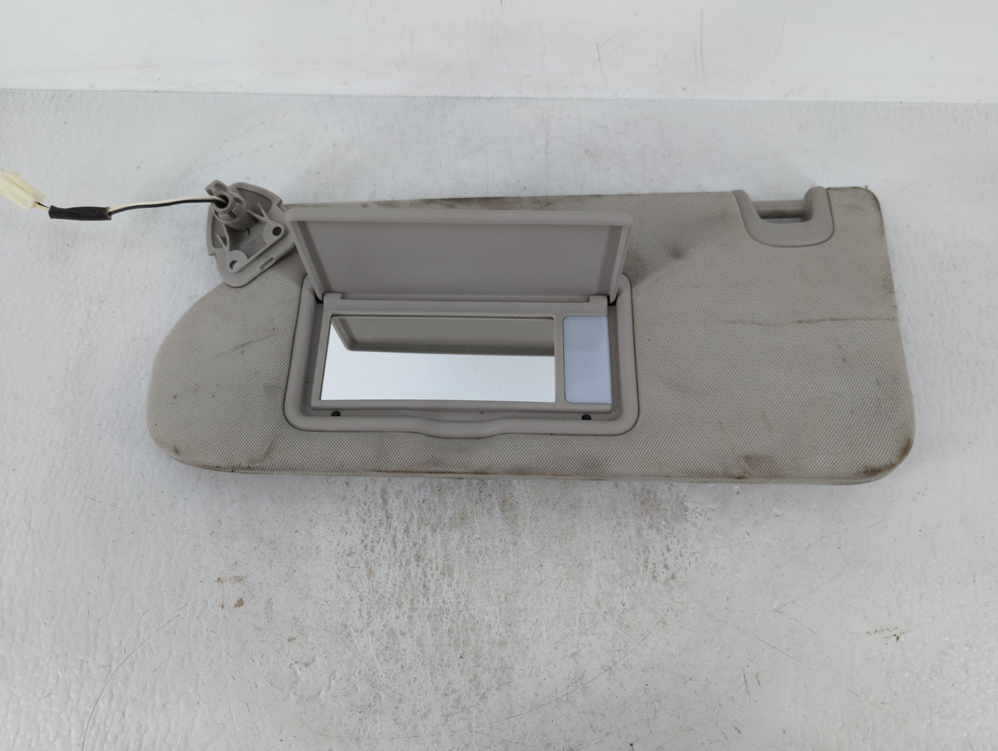 2019-2020 Infiniti Qx50 Sun Visor Shade Replacement Driver Left Mirror Fits Fits 2019 2020 OEM Used Auto Parts - Oemusedauto