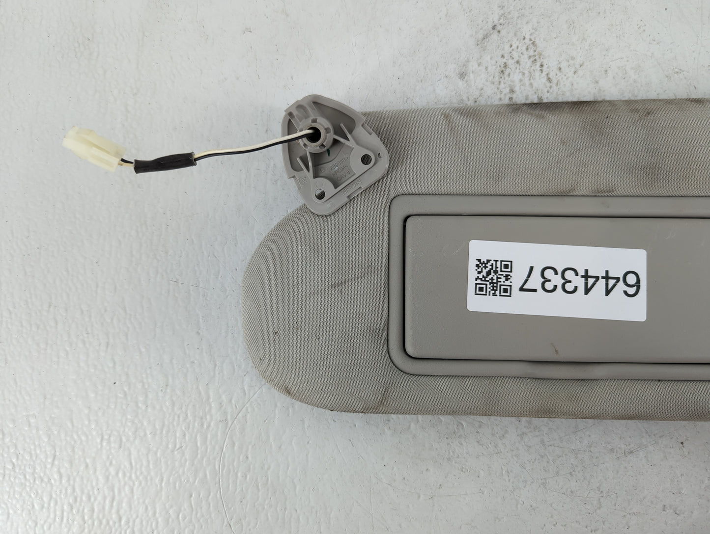 2019-2020 Infiniti Qx50 Sun Visor Shade Replacement Driver Left Mirror Fits Fits 2019 2020 OEM Used Auto Parts - Oemusedauto