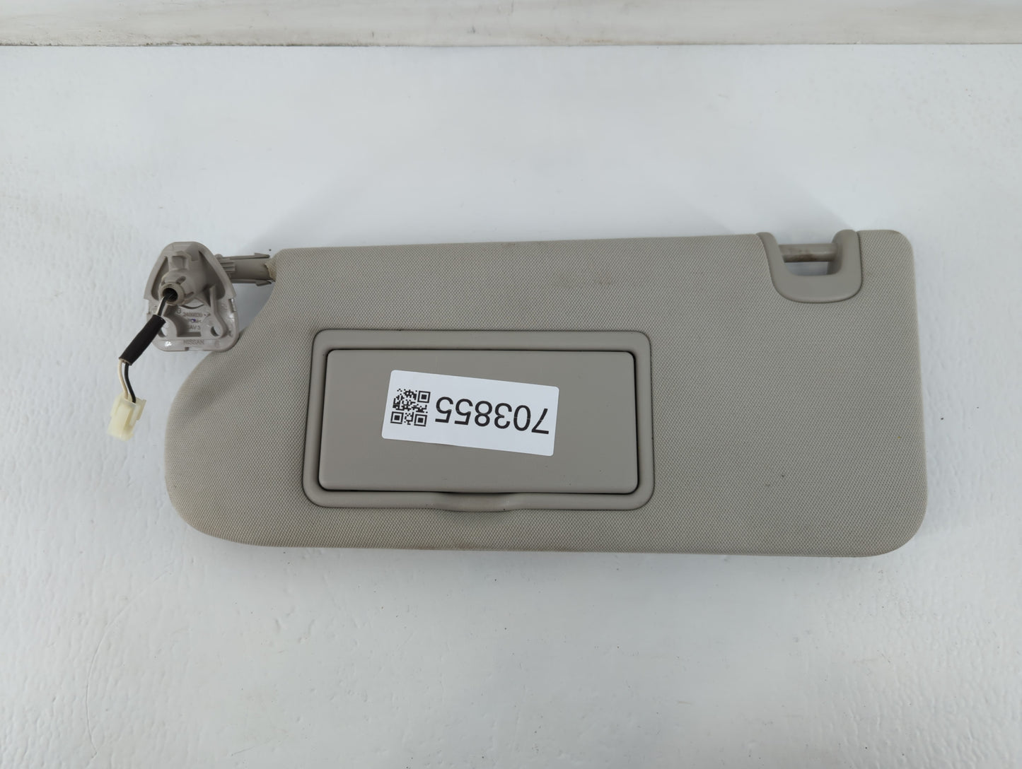 2019-2020 Infiniti Qx50 Sun Visor Shade Replacement Driver Left Mirror Fits Fits 2019 2020 OEM Used Auto Parts - Oemusedauto