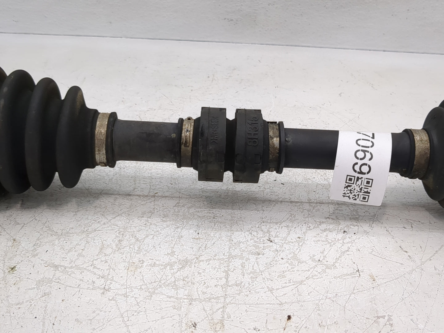 2015-2020 Infiniti Qx60 Axle Shaft Front Driver Cv C/v - Oemusedautoparts1.com