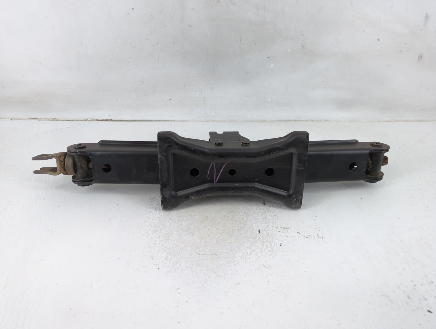 2019 Infiniti Qx60 Spare Scissor Car Jack 1123447 - Oemusedautoparts1.com