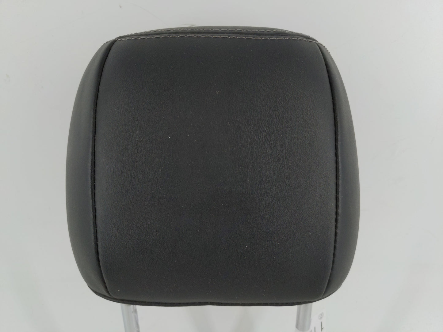 2019-2020 Infiniti Qx60 Headrest Head Rest Rear Seat Fits Fits 2019 2020 OEM Used Auto Parts - Oemusedautoparts1.com