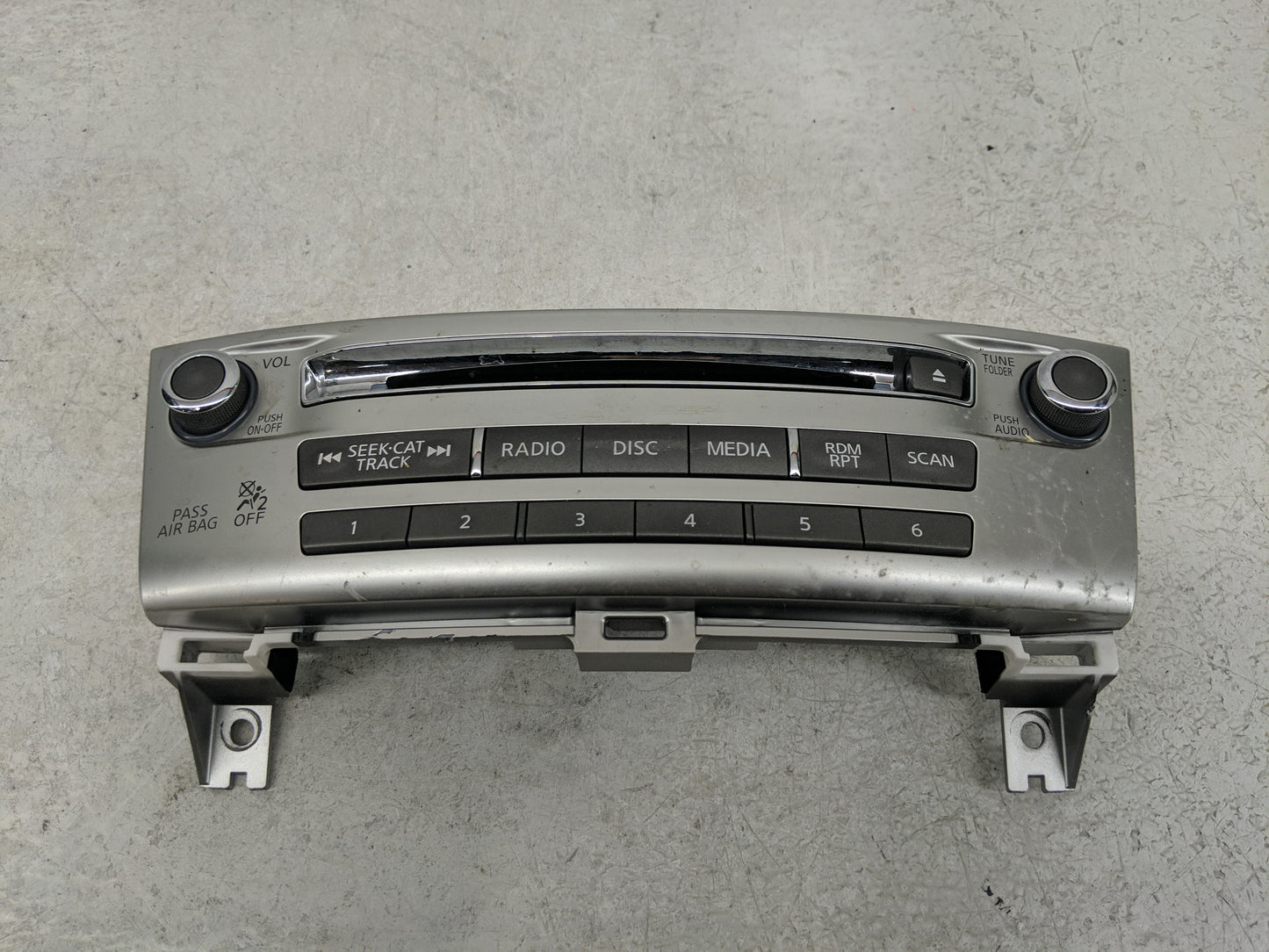 2017-2020 Infiniti Qx60 Radio AM FM Cd Player Receiver Replacement P/N:253919NJ1A Fits Fits 2017 2018 2019 2020 OEM Used Aut