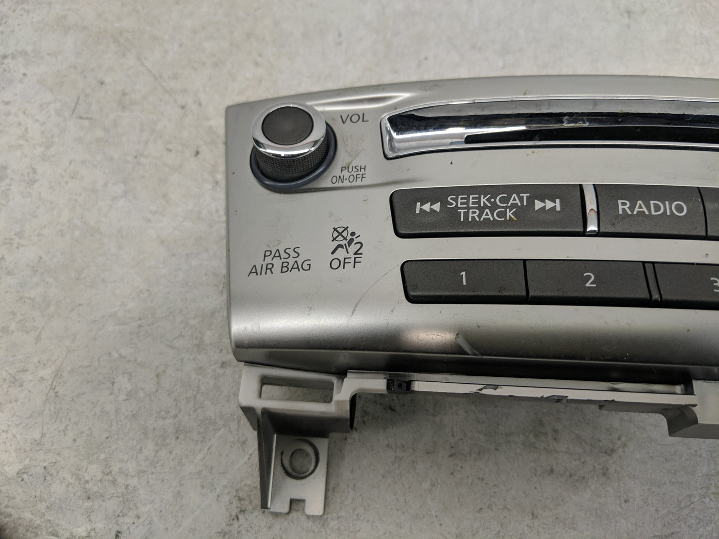 2017-2020 Infiniti Qx60 Radio AM FM Cd Player Receiver Replacement P/N:253919NJ1A Fits Fits 2017 2018 2019 2020 OEM Used Aut