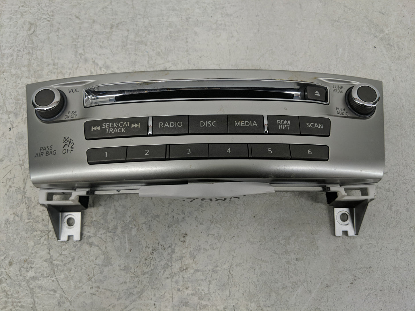2017-2020 Infiniti Qx60 Radio Control Panel - Oemusedautoparts1.com