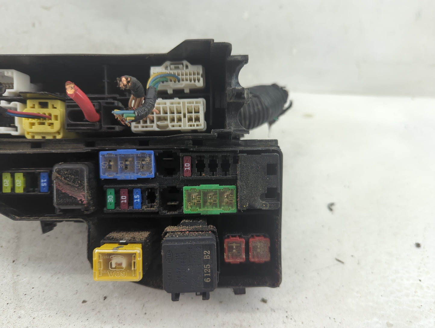 2015-2020 Infiniti Qx60 Fusebox Fuse Box Panel Relay Module P/N:7254-5763-30 Fits Fits 2015 2016 2017 2018 2019 2020 2022 OE