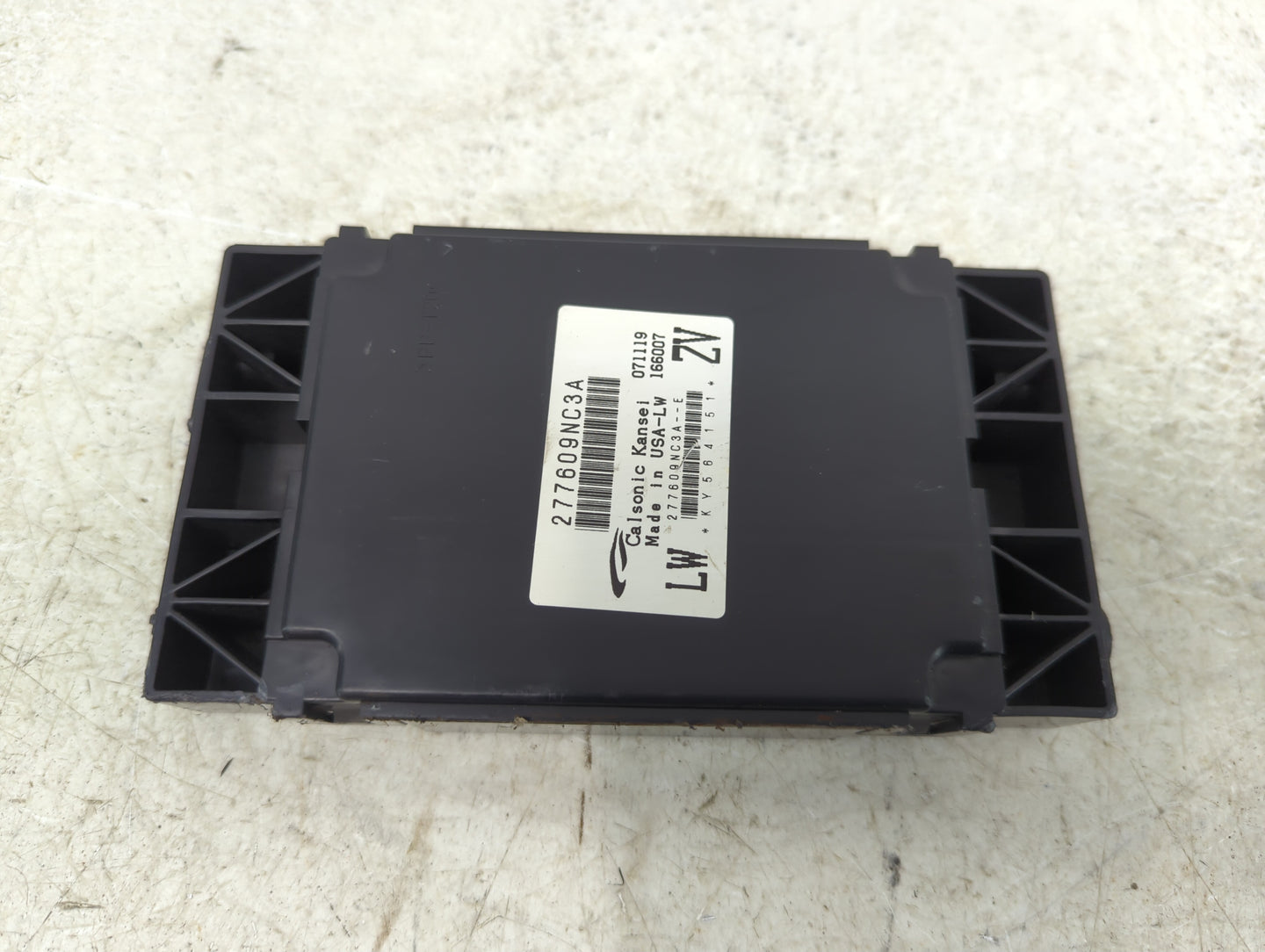 2017-2020 Infiniti Qx60 Radio AM FM Cd Player Receiver Replacement P/N:277609NC3A Fits Fits 2017 2018 2019 2020 OEM Used Aut