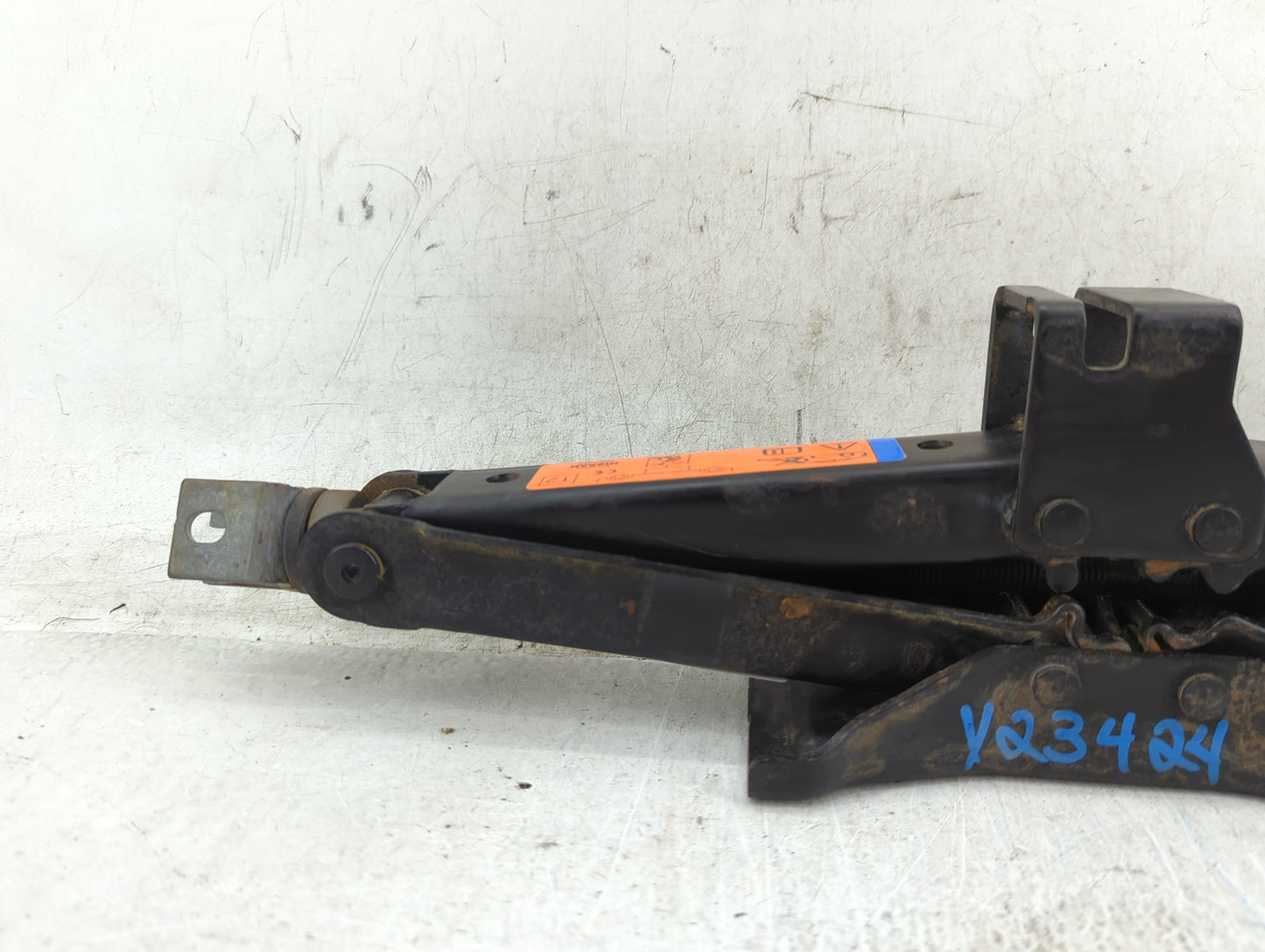 2019 Infiniti Qx60 Spare Scissor Car Jack 1431785 - Oemusedautoparts1.com