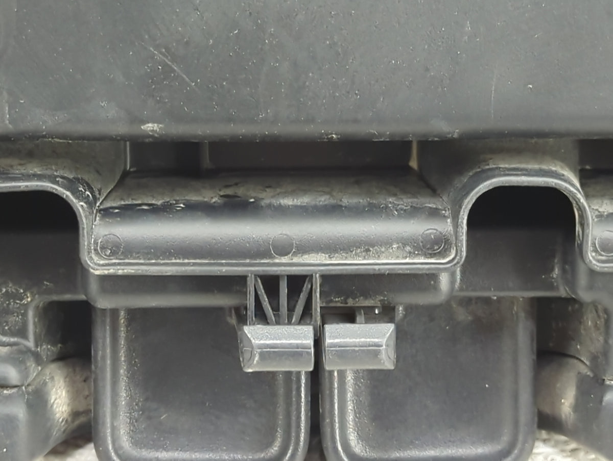 2019 Infiniti Qx60 Center Console Armrest Cover Lid Fits OEM Used Auto Parts - Oemusedautoparts1.com