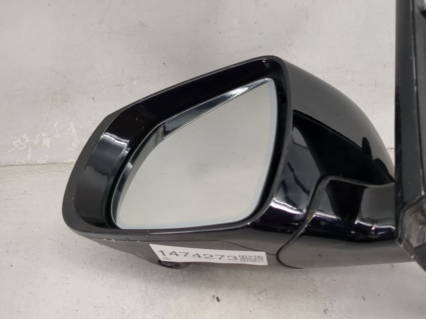2018-2020 Infiniti Qx60 Driver Side View Mirror - Left Door Mirror OEM Used - Oemusedautoparts1.com