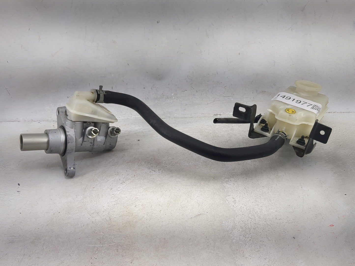 2014-2020 Infiniti Qx60 Brake Master Cylinder 1491977 - Oemusedautoparts1.com