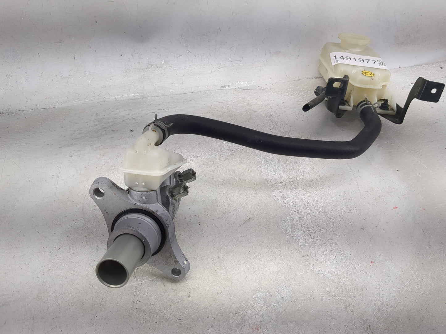 2014-2020 Infiniti Qx60 Brake Master Cylinder 1491977 - Oemusedautoparts1.com