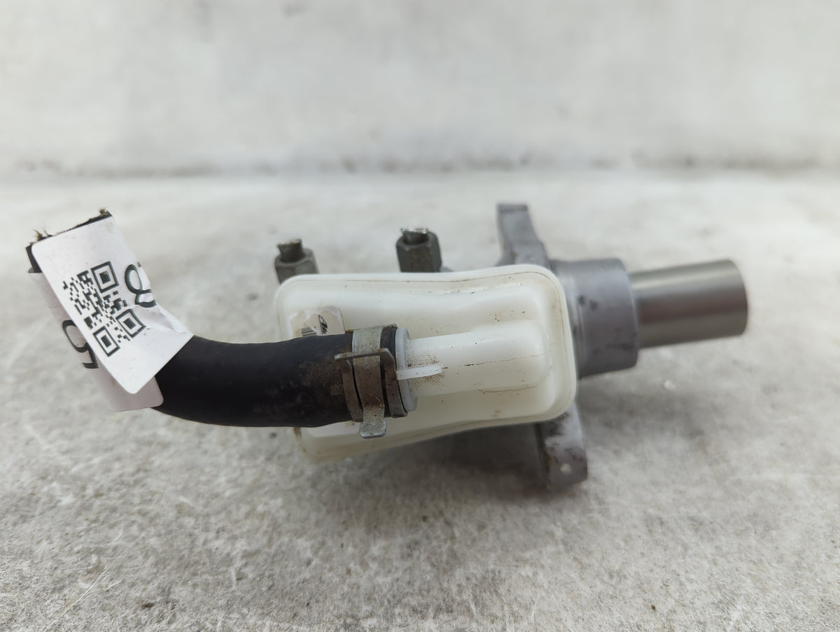 2014-2020 Infiniti Qx60 Brake Master Cylinder 1512028 - Oemusedautoparts1.com
