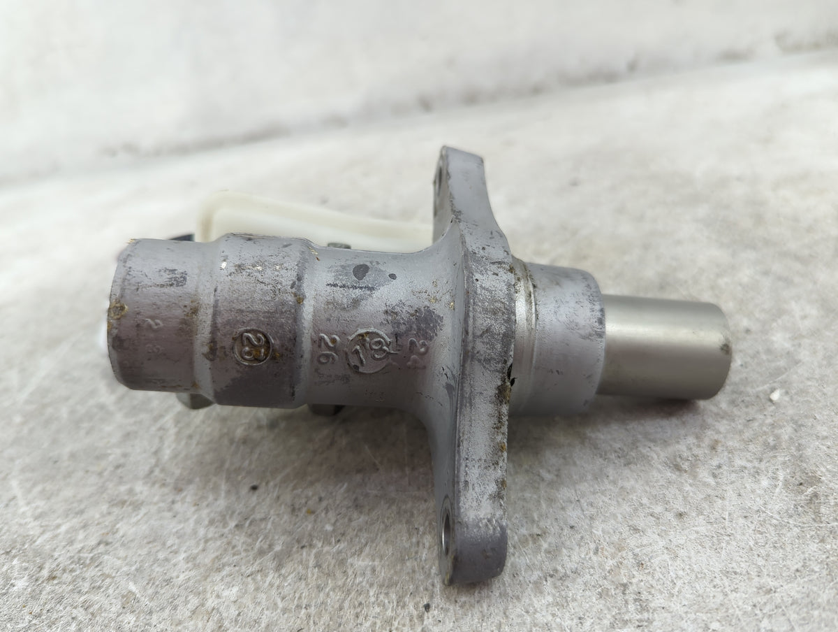 2014-2020 Infiniti Qx60 Brake Master Cylinder 1512028 - Oemusedautoparts1.com