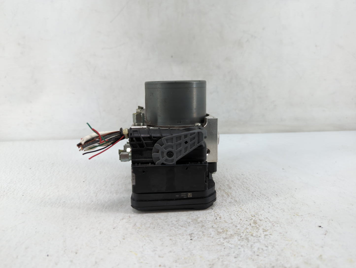 2018-2019 Infiniti Qx60 ABS Pump Control Module Replacement P/N:116040-51100 Fits Fits 2018 2019 OEM Used Auto Parts - Oemus