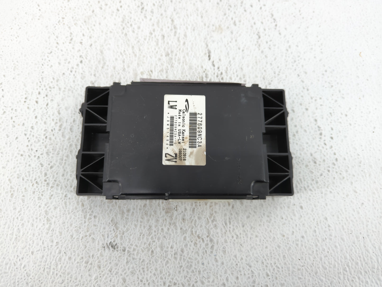 2017-2020 Infiniti Qx60 Am Fm Cd Player Radio Receiver - Oemusedautoparts1.com
