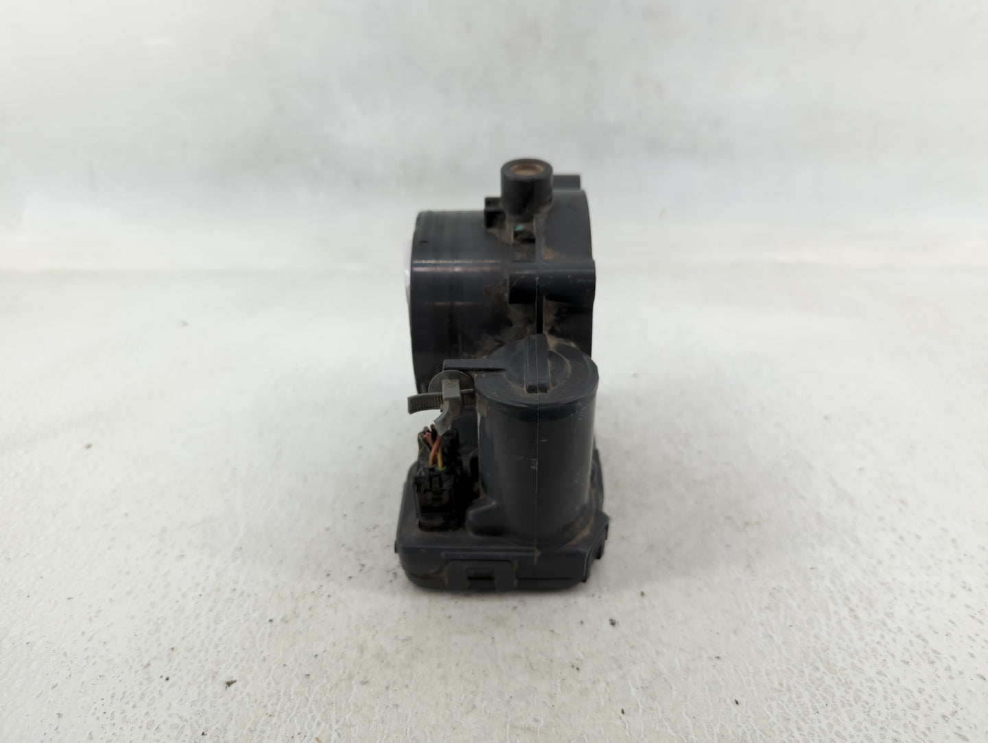 2017-2020 Infiniti Qx60 Throttle Body P/N:53032837AA 0 280 750 205 Fits Fits 2016 2017 2018 2019 2020 OEM Used Auto Parts - 