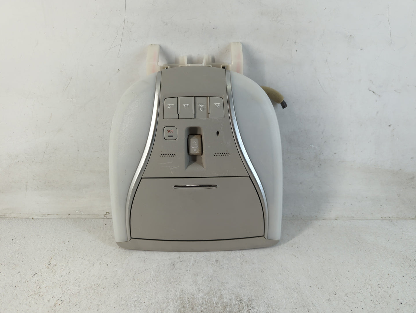 2019 Infiniti Qx60 Overhead Roof Console - Oemusedautoparts1.com