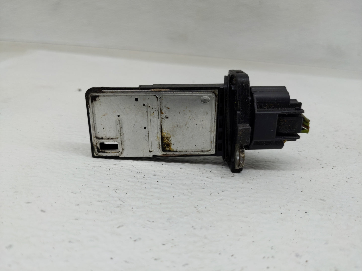 2014-2019 Infiniti Qx80 Mass Air Flow Meter Maf - Oemusedautoparts1.com