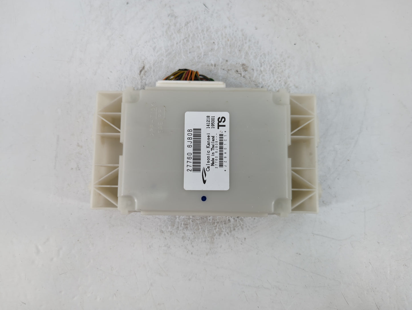 2018 Infiniti Qx80 Bluetooth Phone Communication Control Module Ccm Oem - Oemusedautoparts1.com