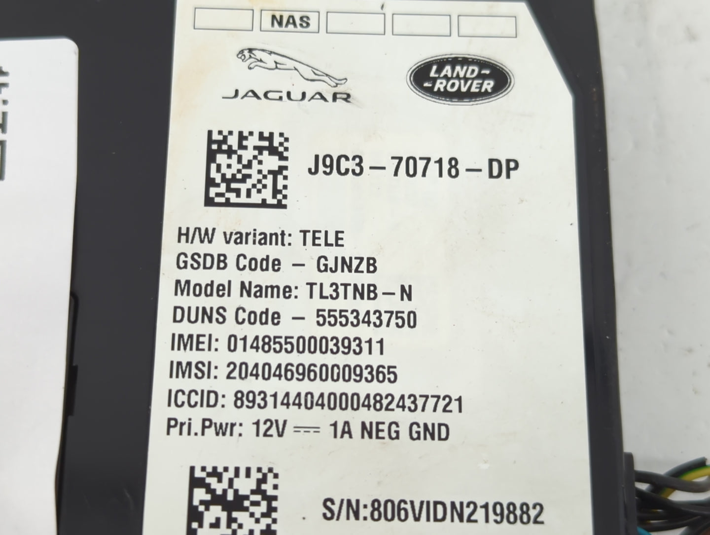 2018-2019 Jaguar E-Pace Radio AM FM Cd Player Receiver Replacement P/N:J9C3-70718-DP Fits Fits 2018 2019 OEM Used Auto Parts