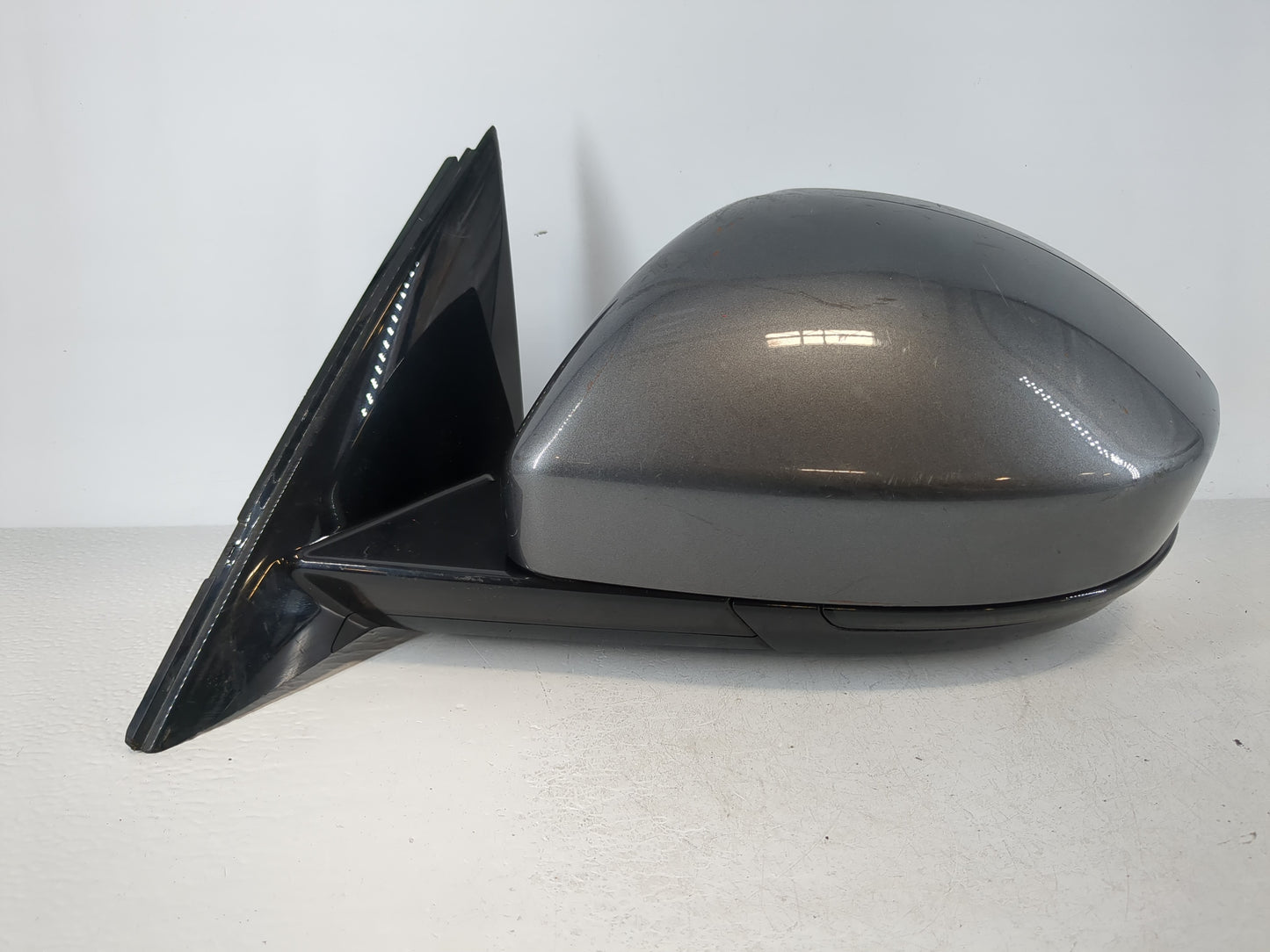 2018-2019 Jaguar E-Pace Side Mirror Replacement Driver Left View Door Mirror P/N:K18B15-25 Fits Fits 2018 2019 OEM Used Auto