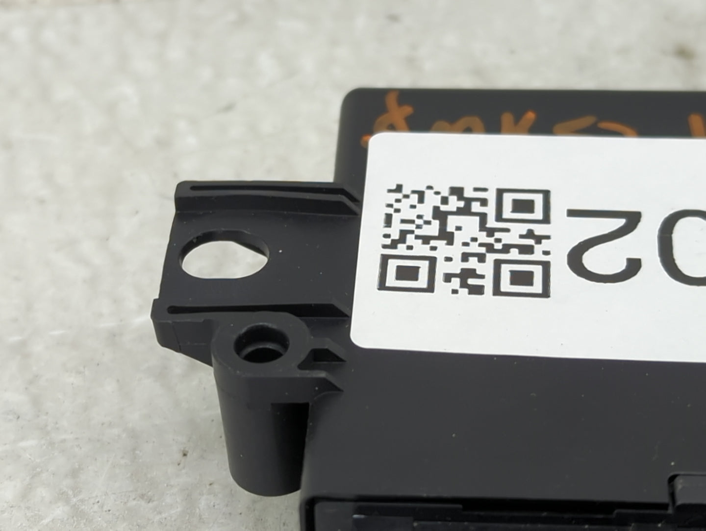 2019 Jaguar E-pace Driver Assist Control Module Gx63-15c859-dm - Oemusedautoparts1.com