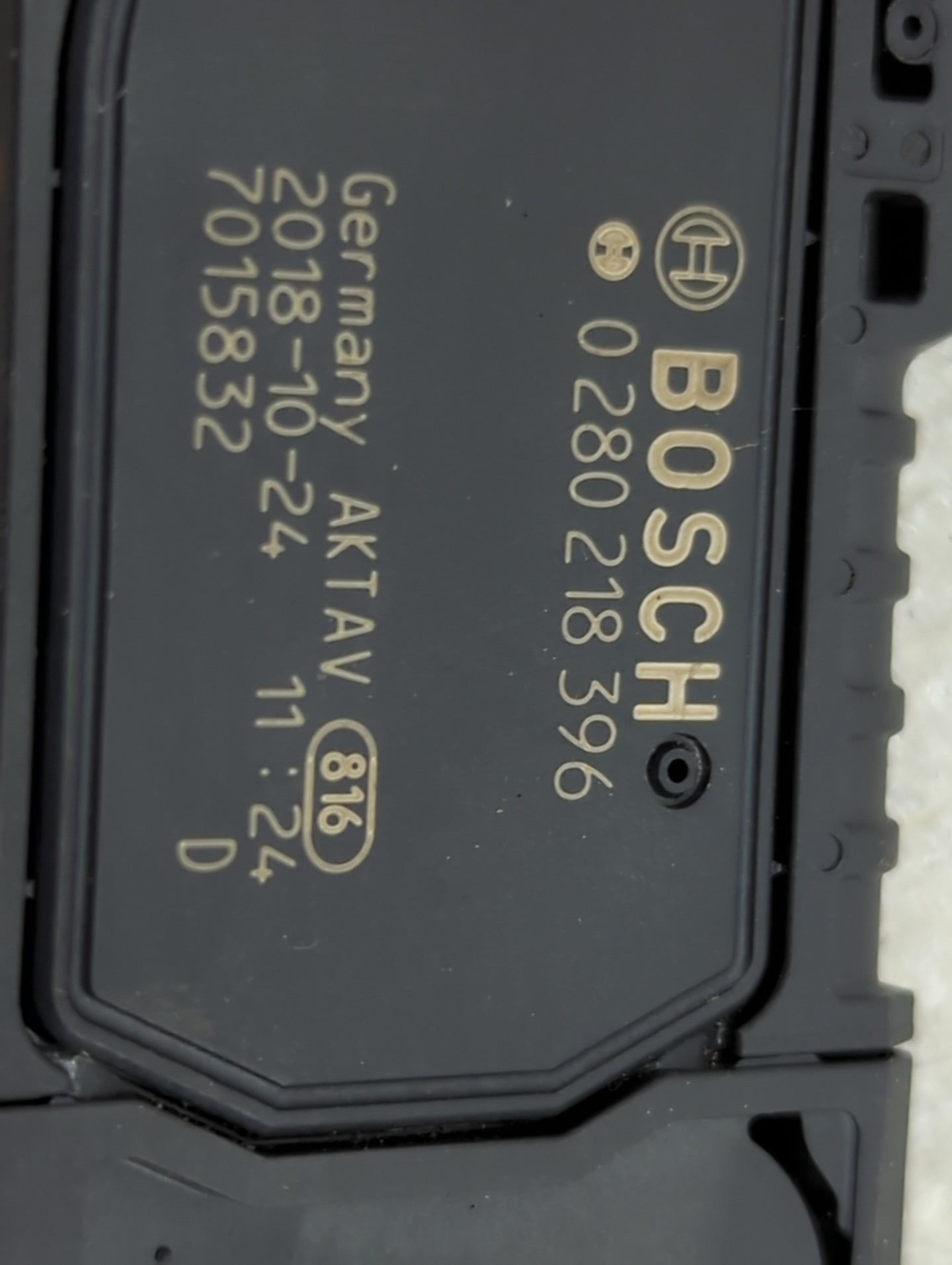 2018-2019 Jaguar E-pace Mass Air Flow Meter Maf - Oemusedautoparts1.com