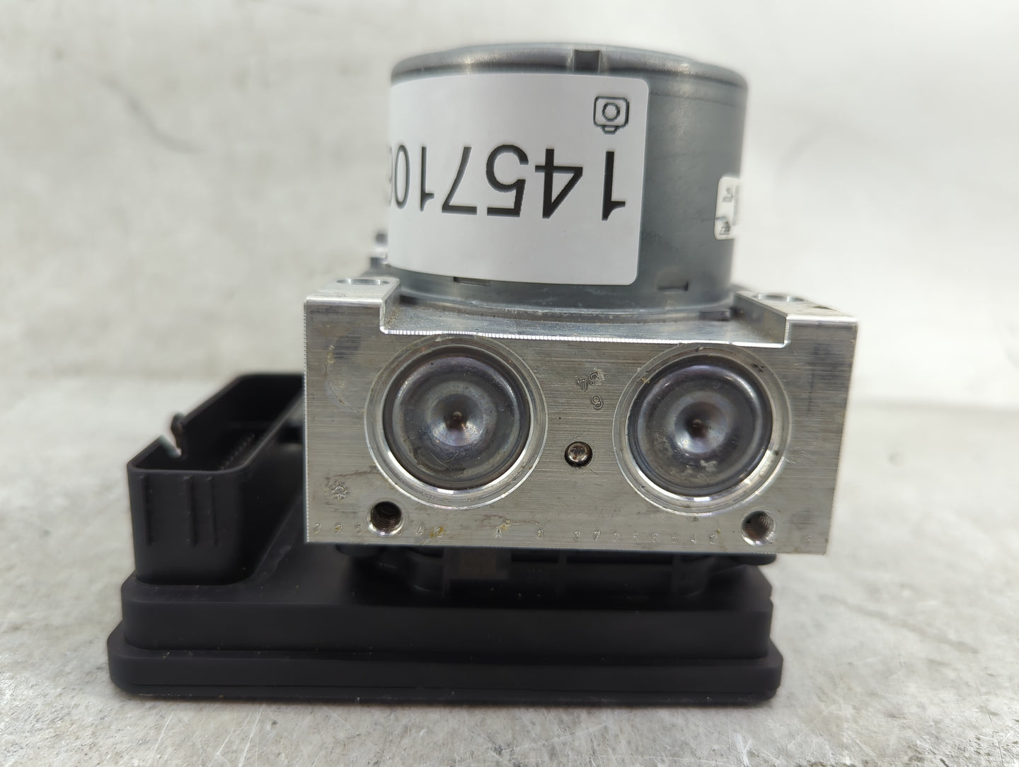 2019 Jaguar E-Pace ABS Pump Control Module Replacement Fits OEM Used Auto Parts - Oemusedautoparts1.com