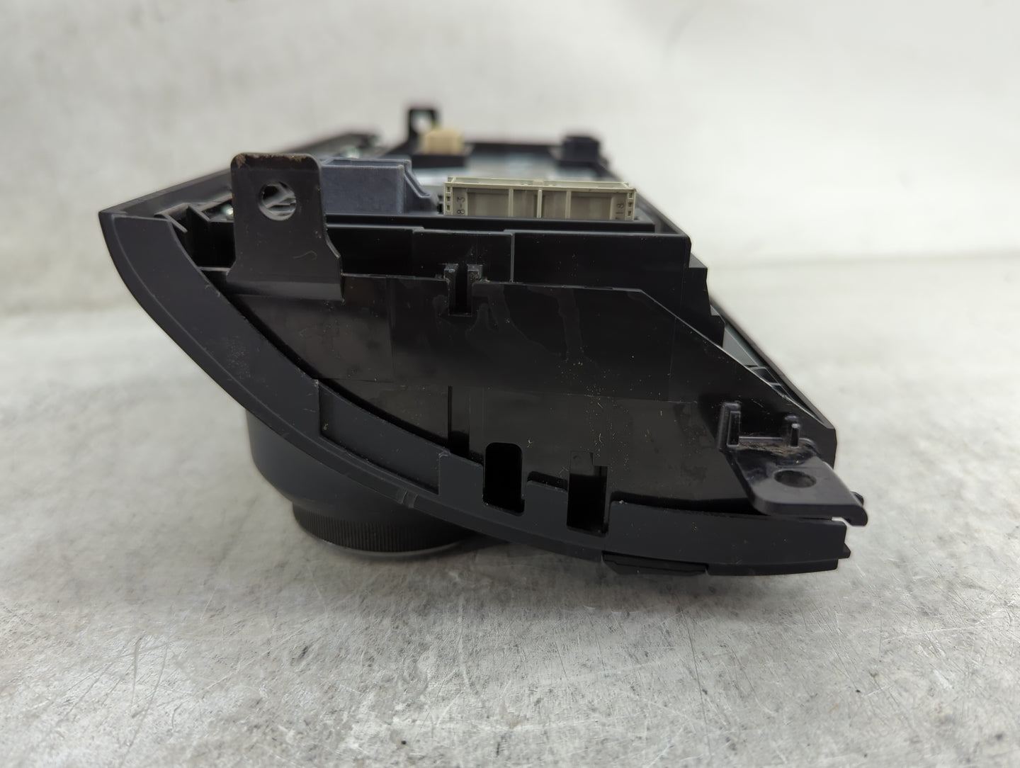 2018-2019 Jaguar E-Pace Climate Control Module Temperature AC/Heater Replacement P/N:J9C3-14C239-AC Fits Fits 2018 2019 OEM 