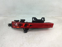 2017-2020 Jaguar F-Pace Tail Light Assembly Passenger Right OEM P/N:012.004-02 199.174-02 Fits OEM Used Auto Parts - Oemused