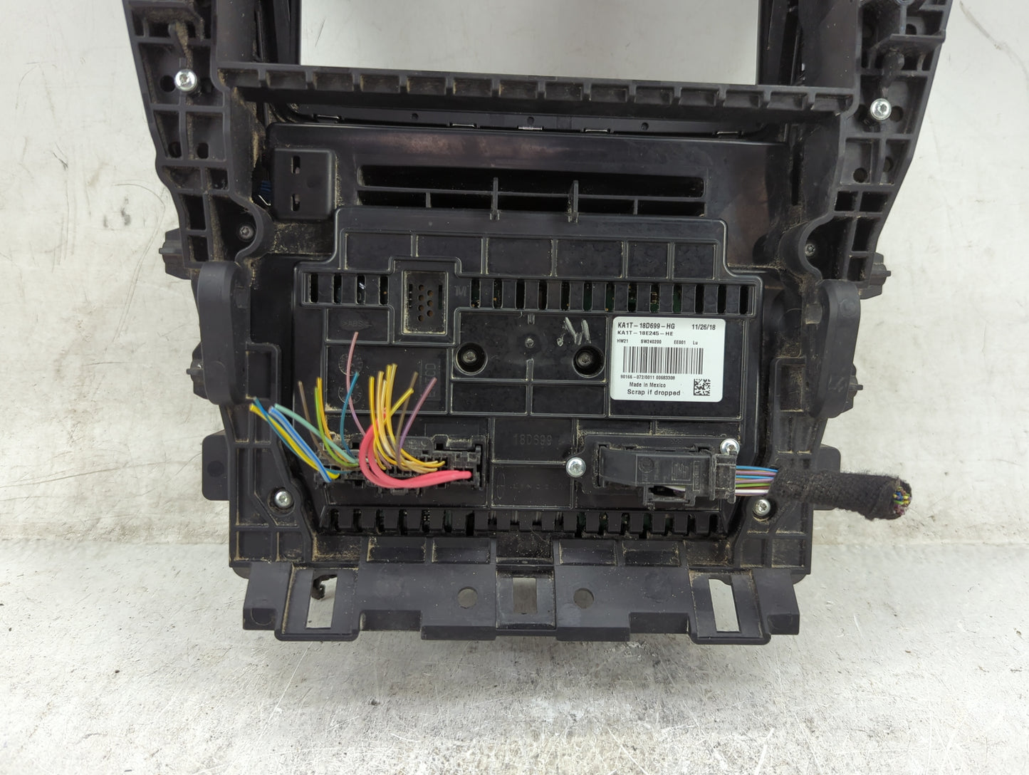 2019 Jaguar F-Pace Climate Control Module Temperature AC/Heater Replacement P/N:KA1T-18D699-HG KA1T-18E245-HE Fits OEM Used 